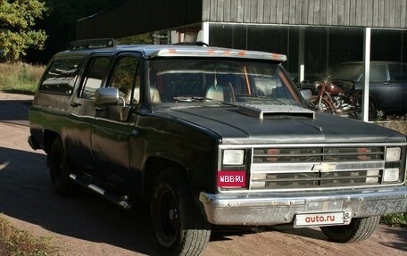 Chevrolet Suburban VIII, 1988 год, 2 200 000 рублей, 5 фотография