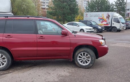 Toyota Highlander III, 2004 год, 999 000 рублей, 4 фотография