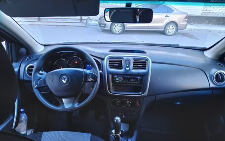 Renault Sandero II рестайлинг, 2017 год, 569 000 рублей, 4 фотография