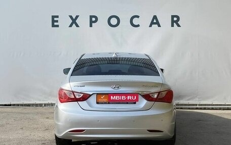 Hyundai Sonata VI, 2011 год, 1 150 000 рублей, 4 фотография