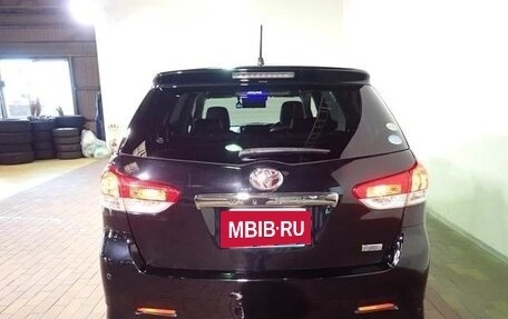 Toyota Wish II, 2014 год, 1 390 000 рублей, 2 фотография