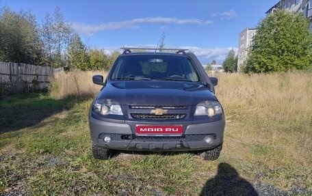 Chevrolet Niva I рестайлинг, 2018 год, 900 000 рублей, 1 фотография