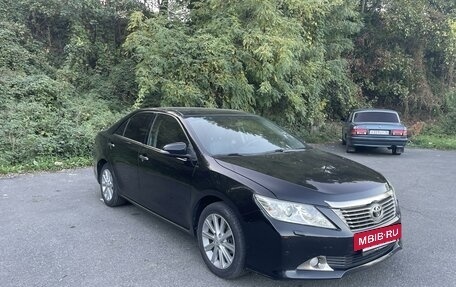 Toyota Camry, 2013 год, 1 900 000 рублей, 2 фотография