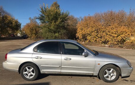 Hyundai Sonata IV рестайлинг, 2000 год, 260 000 рублей, 1 фотография