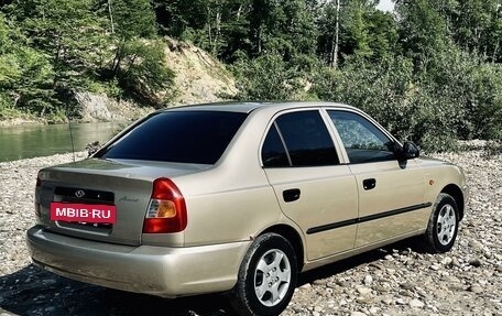 Hyundai Accent II, 2004 год, 450 000 рублей, 3 фотография