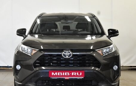 Toyota RAV4, 2021 год, 3 950 000 рублей, 3 фотография