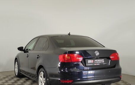 Volkswagen Jetta VI, 2013 год, 1 099 000 рублей, 7 фотография