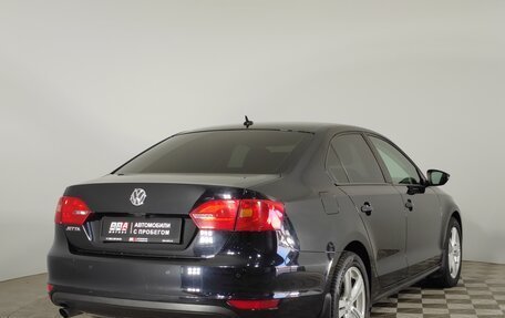 Volkswagen Jetta VI, 2013 год, 1 099 000 рублей, 5 фотография