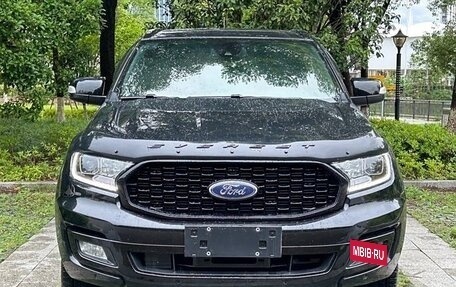 Ford Everest II, 2020 год, 3 400 000 рублей, 6 фотография