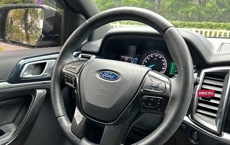 Ford Everest II, 2020 год, 3 400 000 рублей, 13 фотография