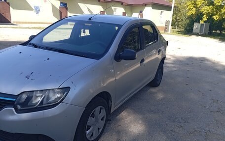 Renault Logan II, 2016 год, 400 000 рублей, 2 фотография