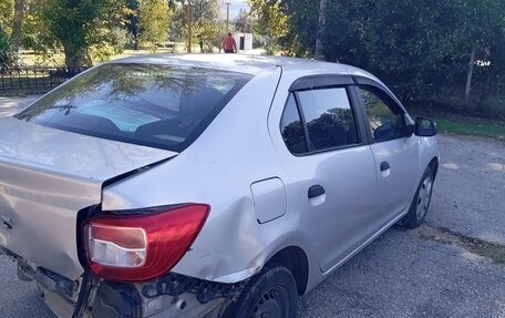 Renault Logan II, 2016 год, 400 000 рублей, 8 фотография