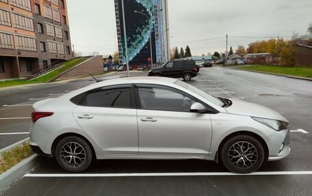 Hyundai Solaris II рестайлинг, 2020 год, 1 350 000 рублей, 3 фотография