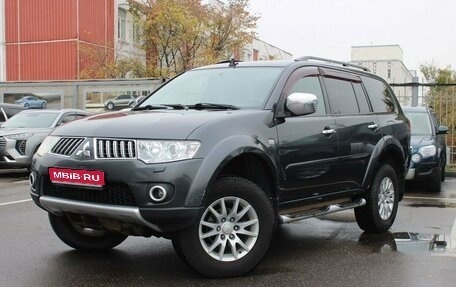 Mitsubishi Pajero IV, 2013 год, 1 710 000 рублей, 1 фотография