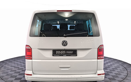 Volkswagen Caravelle T6 рестайлинг, 2019 год, 2 750 000 рублей, 6 фотография