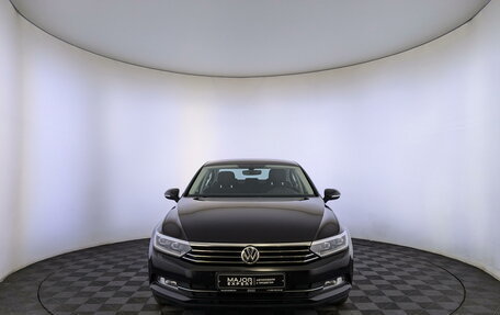 Volkswagen Passat B8 рестайлинг, 2018 год, 2 600 000 рублей, 2 фотография