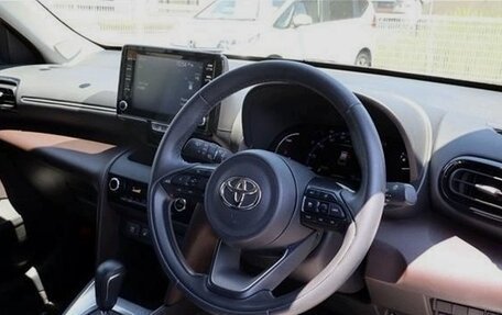 Toyota Yaris Cross, 2021 год, 1 755 000 рублей, 8 фотография