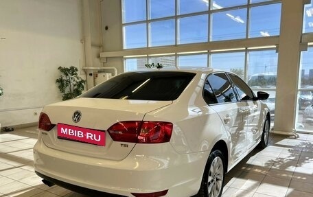 Volkswagen Jetta VI, 2012 год, 1 160 000 рублей, 2 фотография