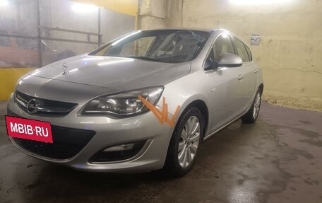 Opel Astra J, 2013 год, 660 000 рублей, 2 фотография