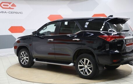 Toyota Fortuner II, 2018 год, 3 590 000 рублей, 7 фотография