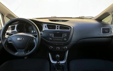 KIA cee'd III, 2013 год, 940 000 рублей, 15 фотография