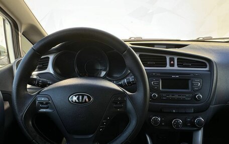 KIA cee'd III, 2013 год, 940 000 рублей, 17 фотография