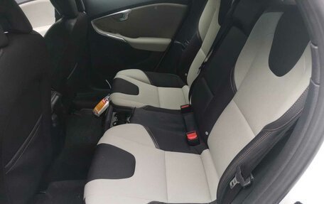 Volvo V40 II рестайлинг, 2013 год, 1 150 000 рублей, 4 фотография