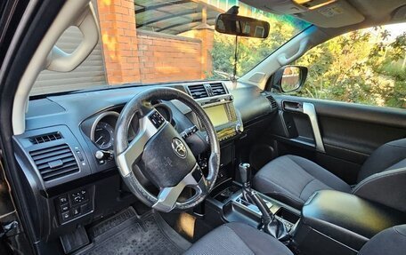 Toyota Land Cruiser Prado 150 рестайлинг 2, 2015 год, 3 350 000 рублей, 7 фотография