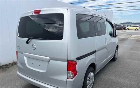 Nissan NV200, 2017 год, 1 650 000 рублей, 4 фотография