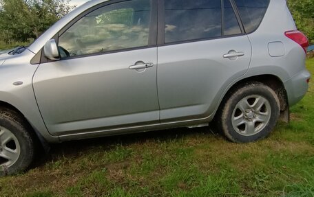 Toyota RAV4, 2006 год, 1 250 000 рублей, 3 фотография