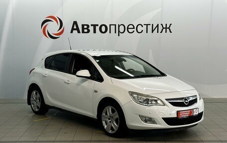 Opel Astra J, 2011 год, 890 000 рублей, 7 фотография