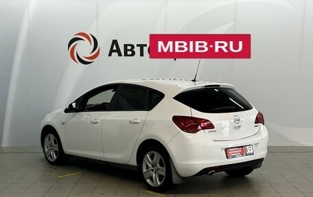 Opel Astra J, 2011 год, 890 000 рублей, 3 фотография