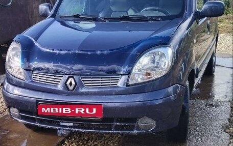 Renault Kangoo II рестайлинг, 2003 год, 250 000 рублей, 1 фотография