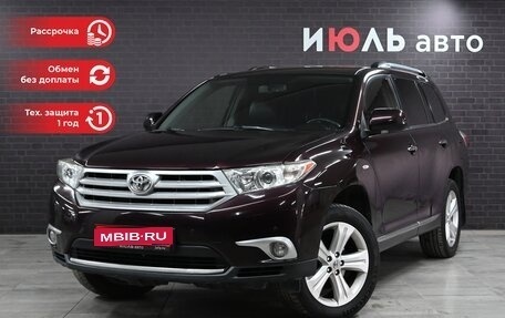 Toyota Highlander III, 2013 год, 2 800 000 рублей, 1 фотография