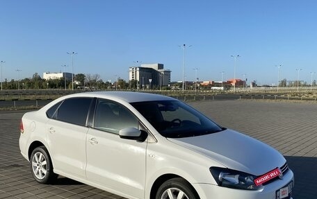 Volkswagen Polo VI (EU Market), 2013 год, 1 200 000 рублей, 2 фотография