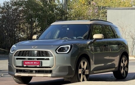 MINI Countryman, 2023 год, 7 900 000 рублей, 4 фотография