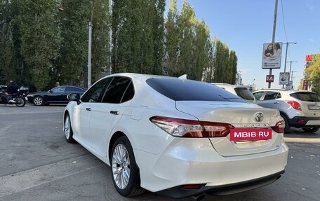 Toyota Camry, 2018 год, 2 900 000 рублей, 4 фотография