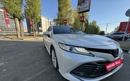 Toyota Camry, 2018 год, 2 900 000 рублей, 7 фотография