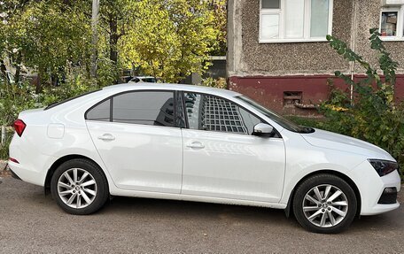 Skoda Rapid II, 2021 год, 2 200 000 рублей, 2 фотография