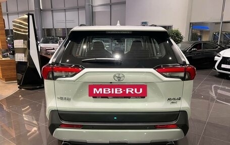 Toyota RAV4, 2024 год, 4 790 000 рублей, 6 фотография