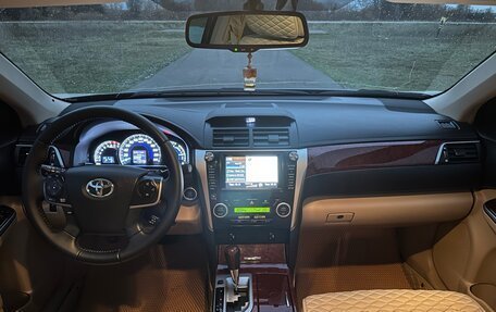 Toyota Camry, 2013 год, 2 130 000 рублей, 9 фотография