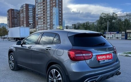 Mercedes-Benz GLA, 2015 год, 2 330 000 рублей, 3 фотография