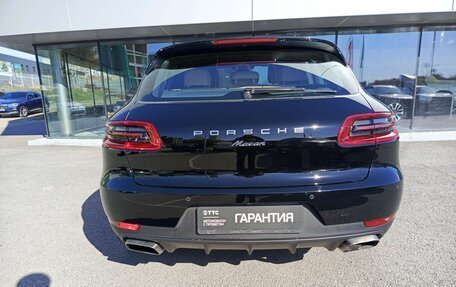 Porsche Macan I рестайлинг, 2017 год, 4 611 600 рублей, 6 фотография