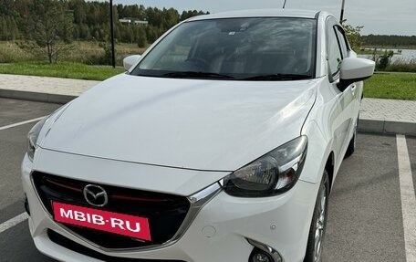 Mazda Demio IV, 2016 год, 1 020 000 рублей, 1 фотография