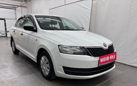 Skoda Rapid I, 2016 год, 940 000 рублей, 3 фотография