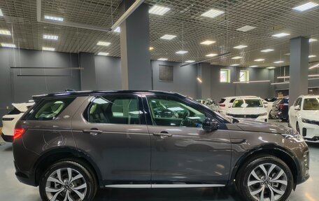 Land Rover Discovery Sport I рестайлинг, 2023 год, 7 300 000 рублей, 6 фотография