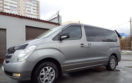 Hyundai H-1 II рестайлинг, 2011 год, 1 650 000 рублей, 3 фотография