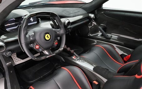 Ferrari LaFerrari, 2016 год, 499 000 000 рублей, 7 фотография