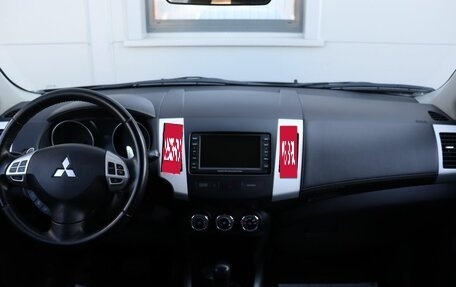 Mitsubishi Outlander III рестайлинг 3, 2012 год, 1 399 000 рублей, 13 фотография