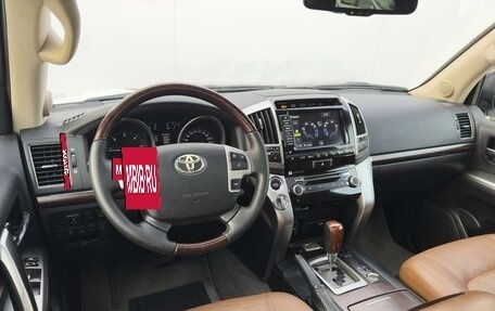 Toyota Land Cruiser 200, 2014 год, 4 249 000 рублей, 10 фотография